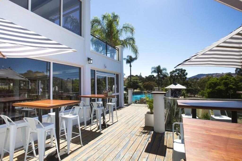 Holiday home Hume Haven